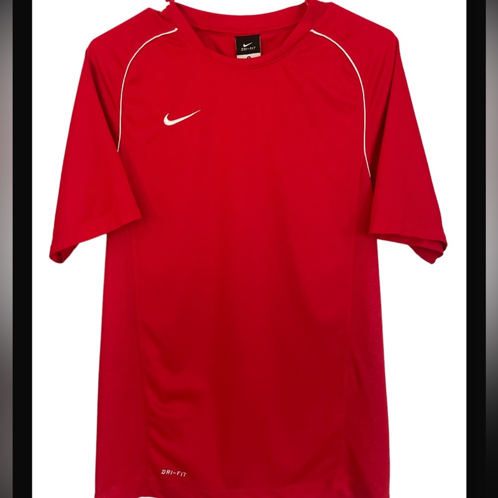 Mens Red Nike Dri Fit Short Sleeve Training Tee